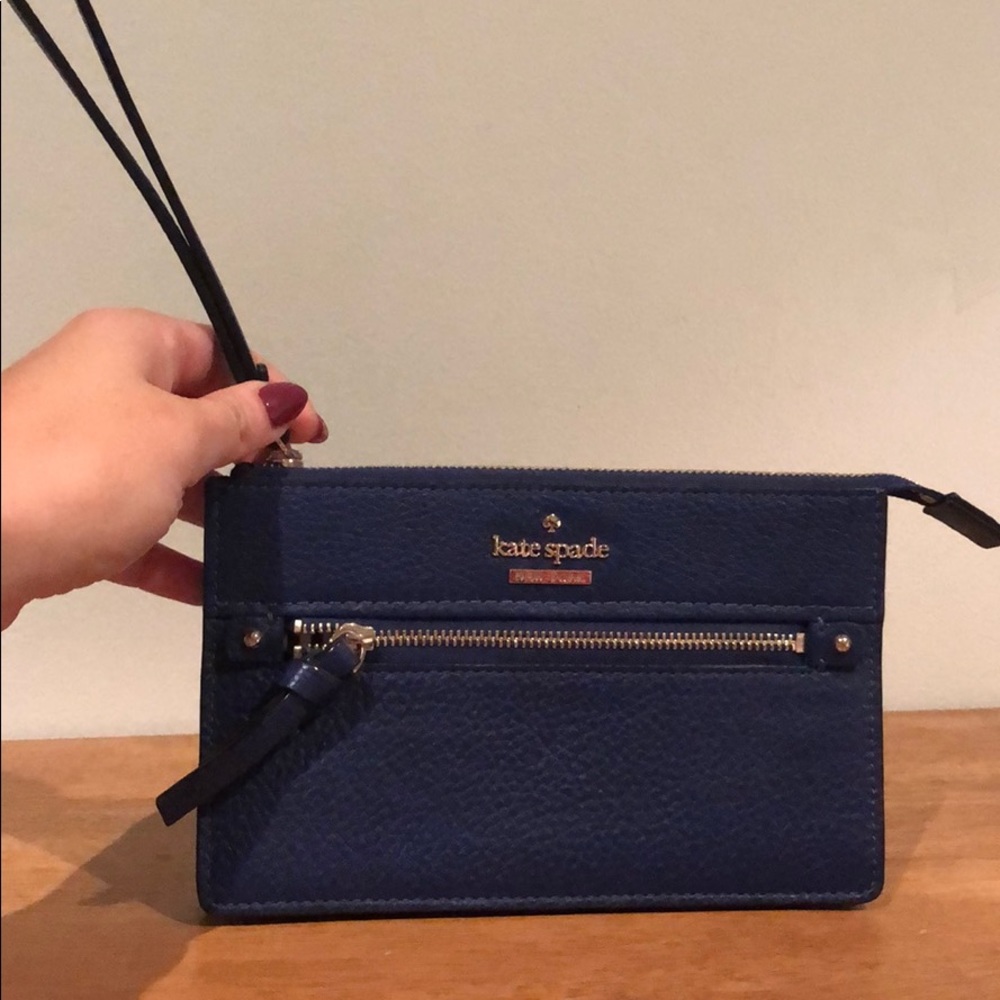 Kate Spade BRAND NEW Wristlet!